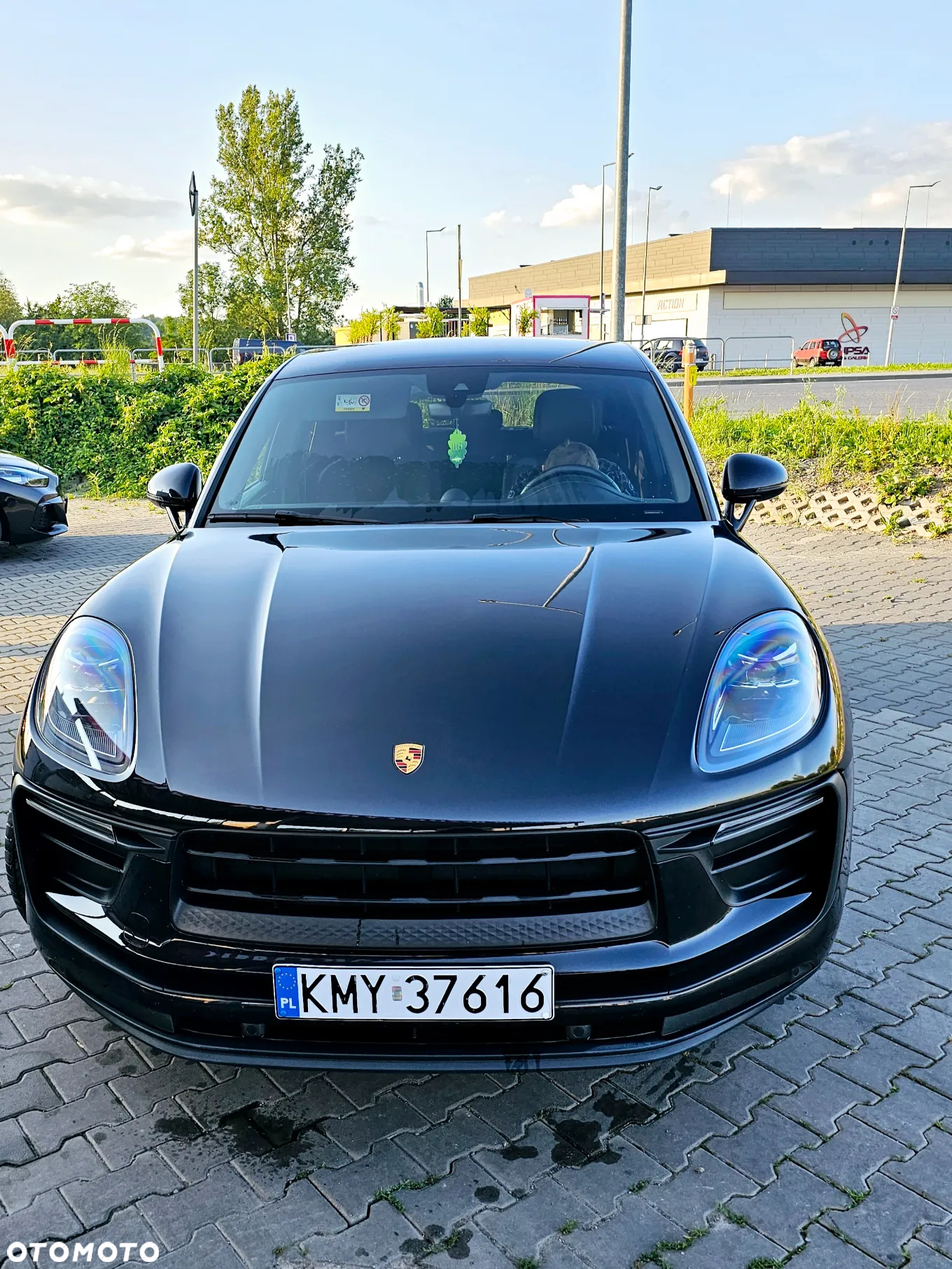 Porsche Macan Standard - 2
