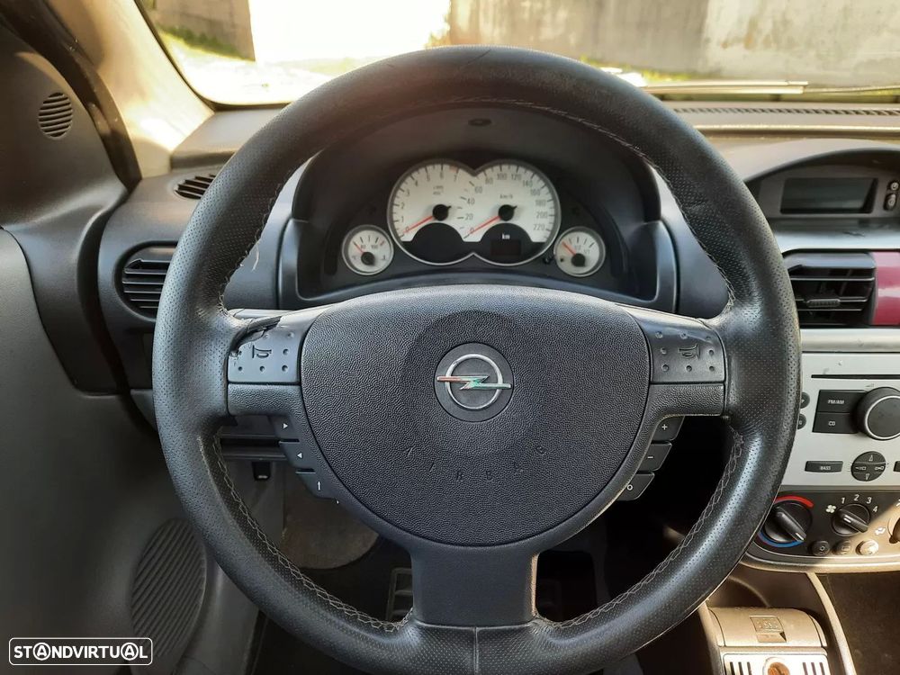 Opel Corsa 1.2 16V Sport - 9