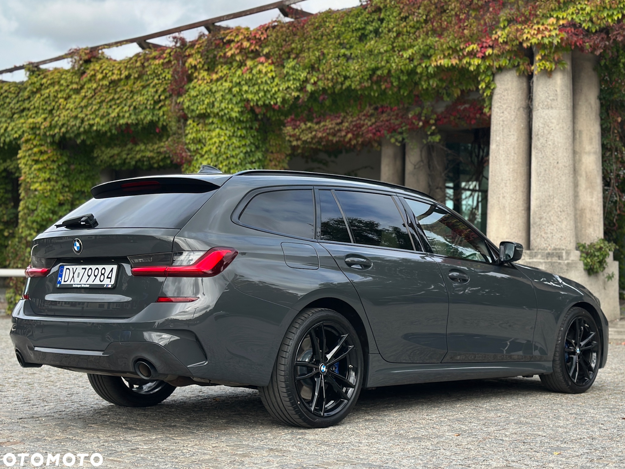 BMW Seria 3 330i M Sport sport - 9