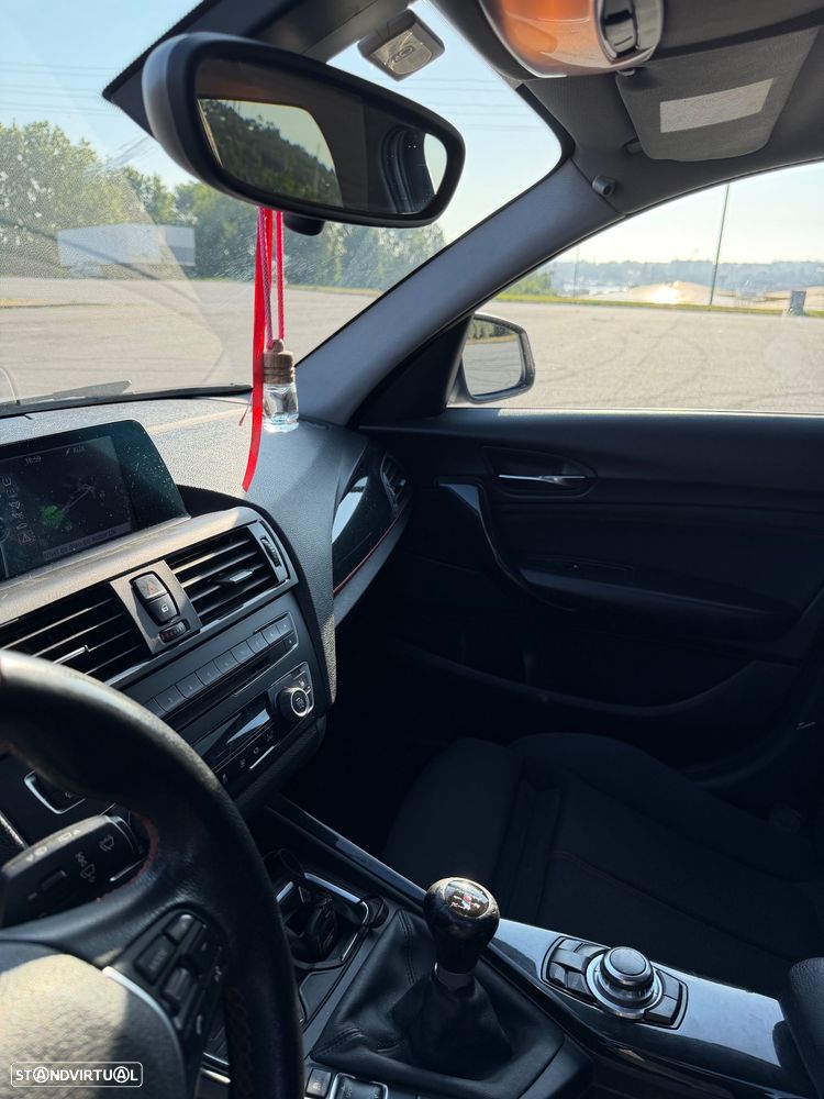 BMW 120 d Sport Line - 11