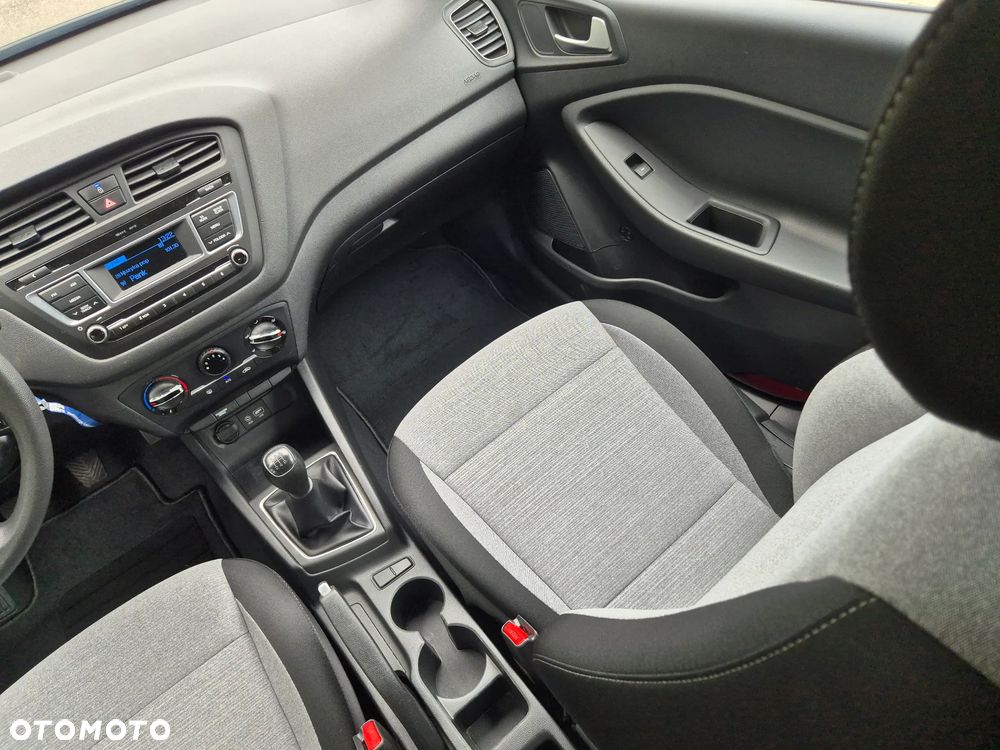 Hyundai i20 - 11