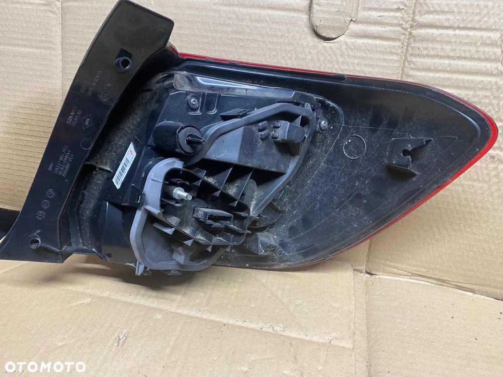 LAMPA TYLNA LEWA DACIA SANDERO II 265550577R - 4