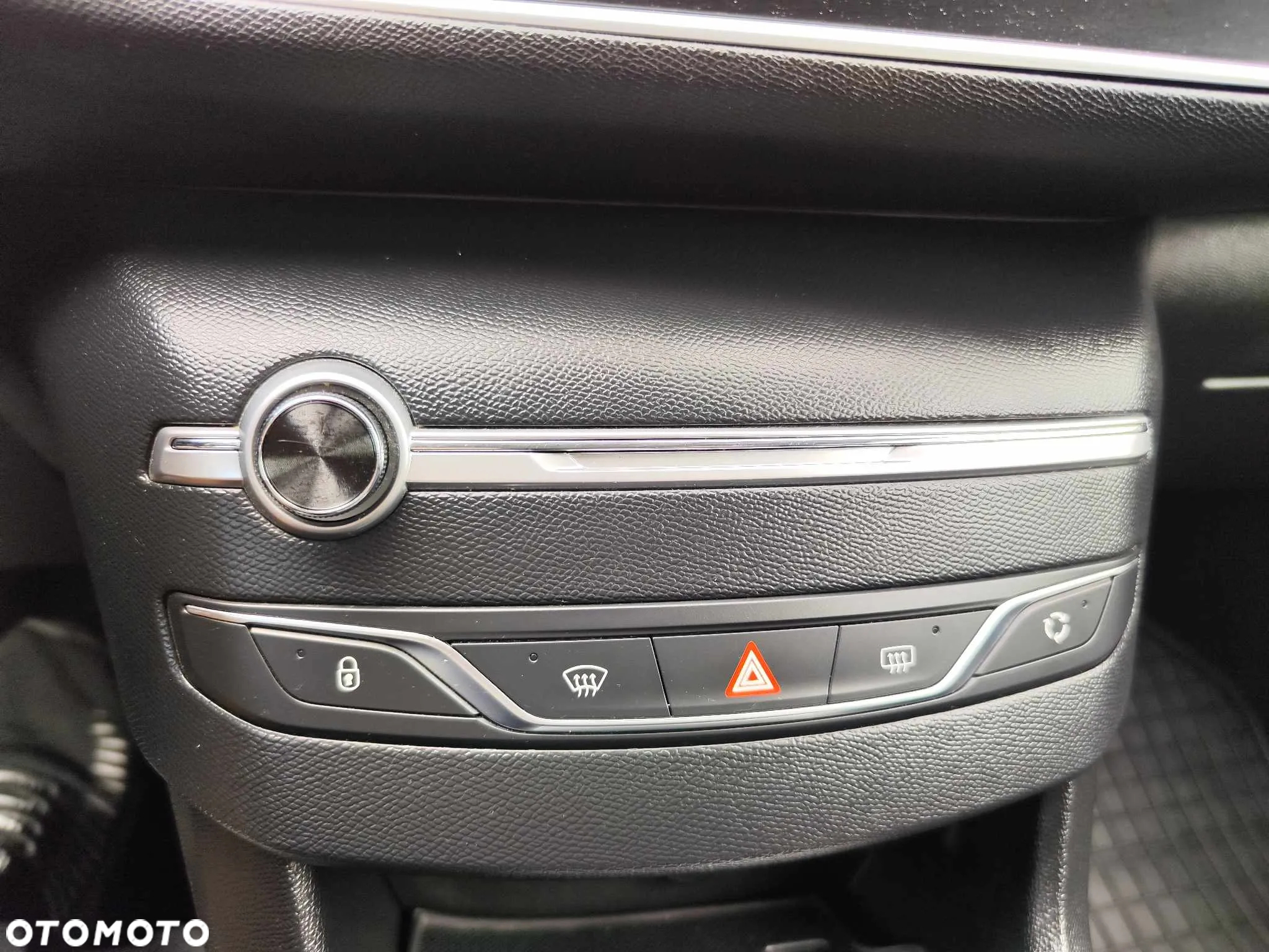 Peugeot 308 1.5 BlueHDi Allure Pack S&S - 32
