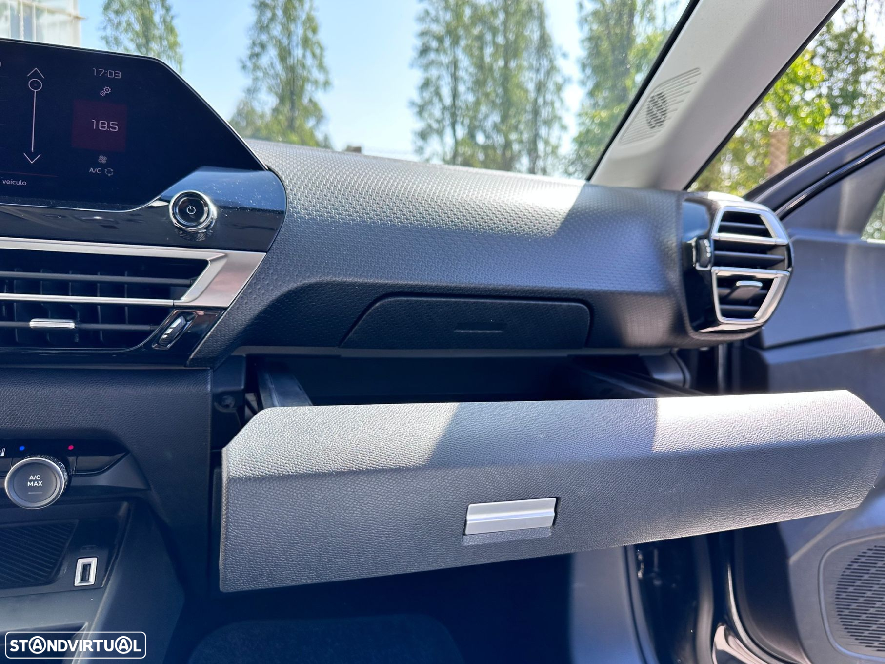 Citroën C4 1.2 PureTech Shine - 26