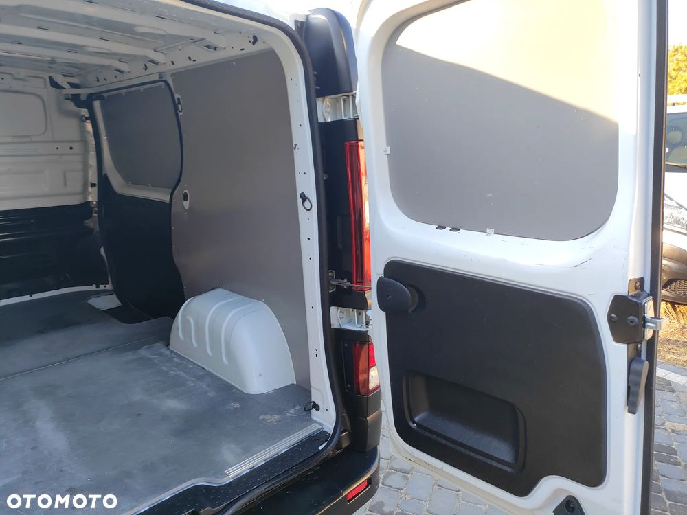 Renault TRAFIC 2020r 2,0 DCI 120KM L1H1 EURO VI DUBEL DRZWI CENA BRUTTO VAT 23% - 29