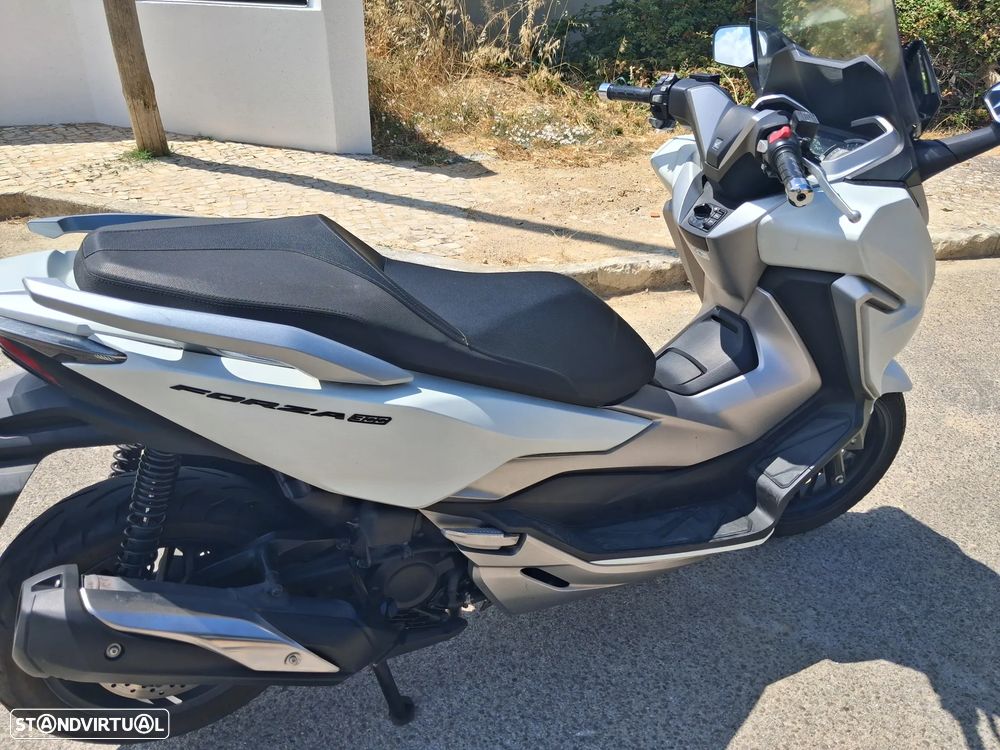 Honda Forza - 2