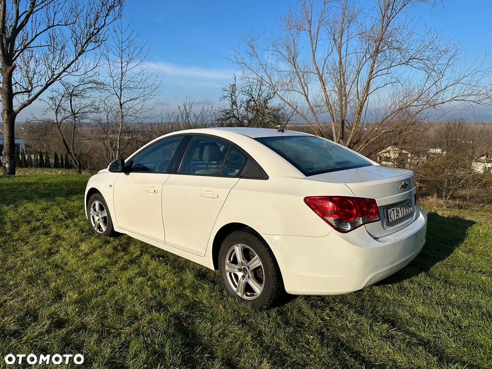 Chevrolet Cruze 1.6 - 2