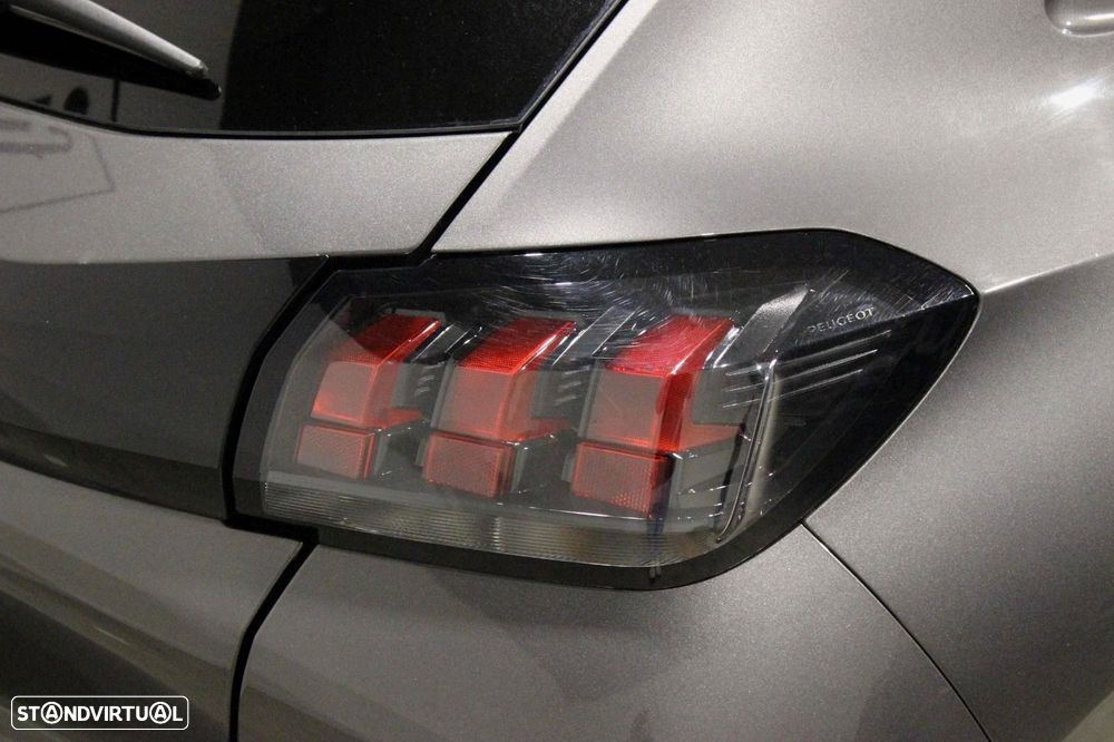 Peugeot 208 1.2 PureTech Active Pack - 8