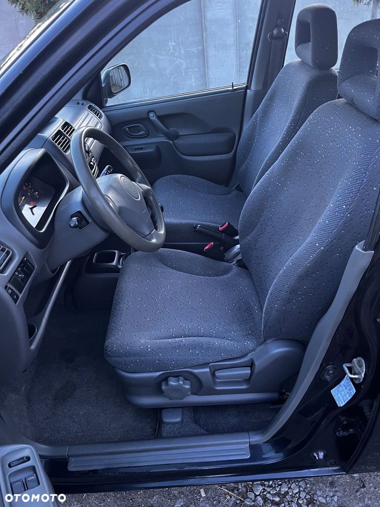 Suzuki Ignis - 10