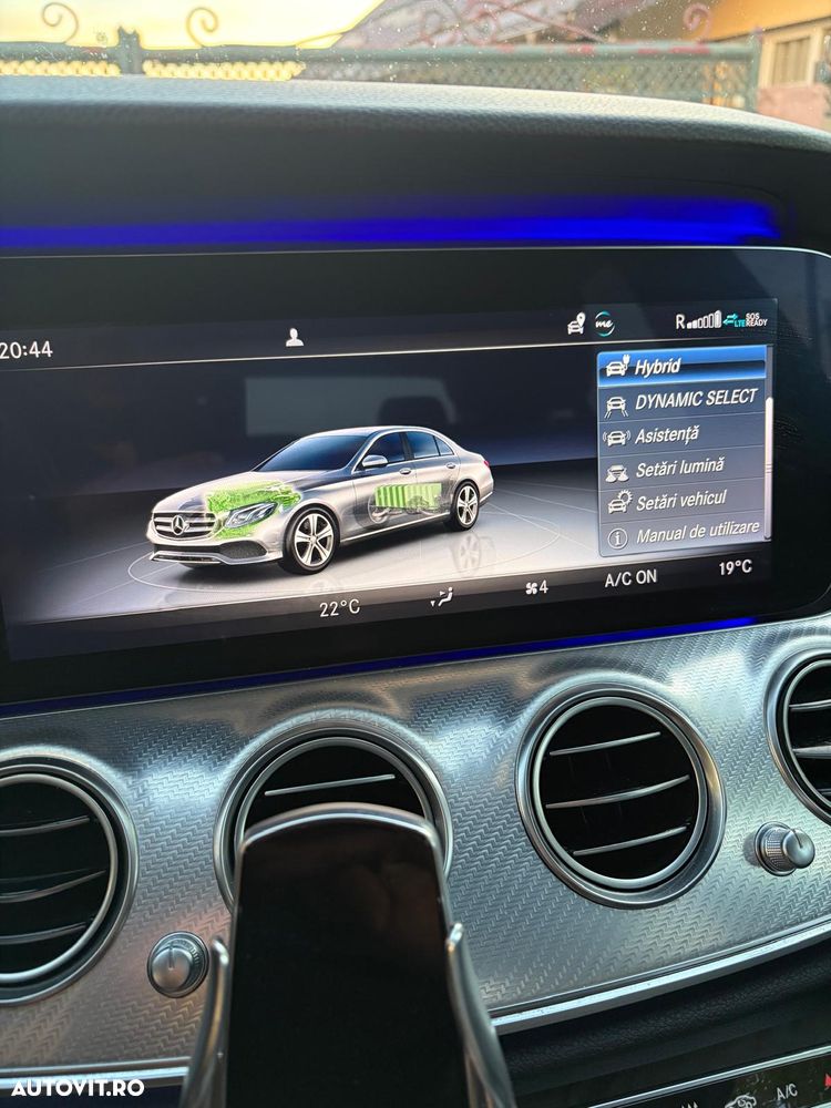 Mercedes-Benz E 250 Aut - 8