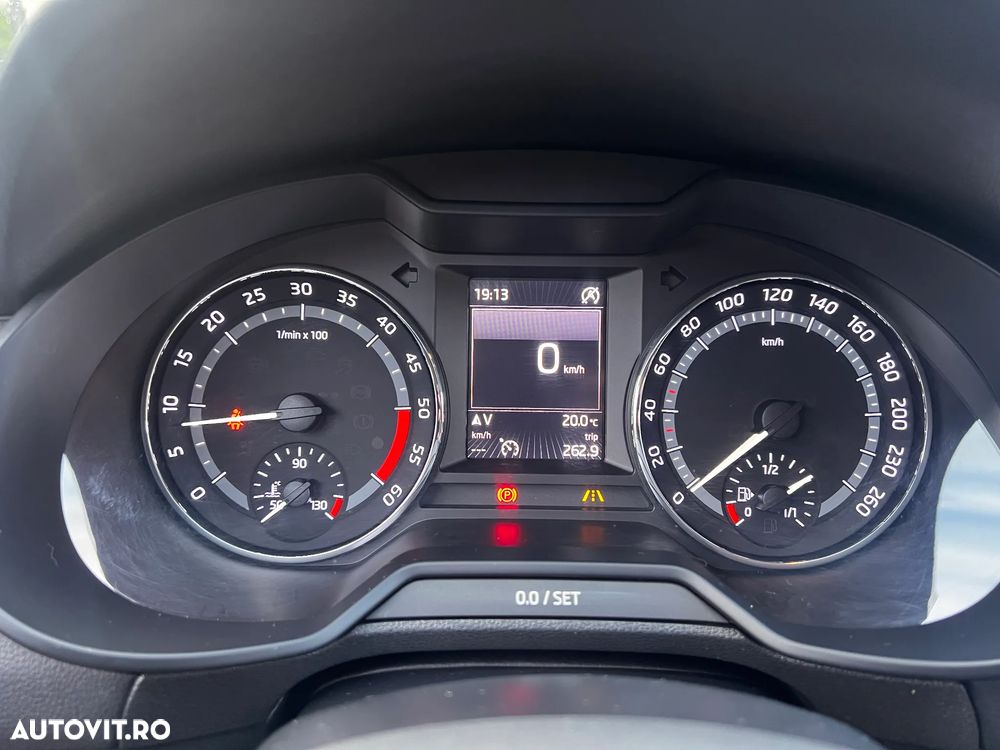 Skoda Octavia 2.0 TDI 4x4 DSG Scout - 9