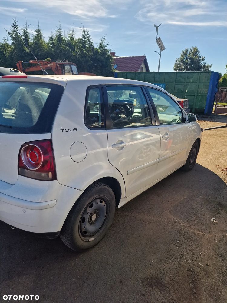VW polo 9n2 1.4 tdi BWB skrzynia JDE lakier LB9A na części - 7