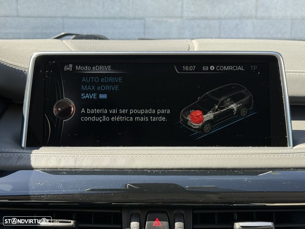 BMW X5 xDrive40e — fotografia 15