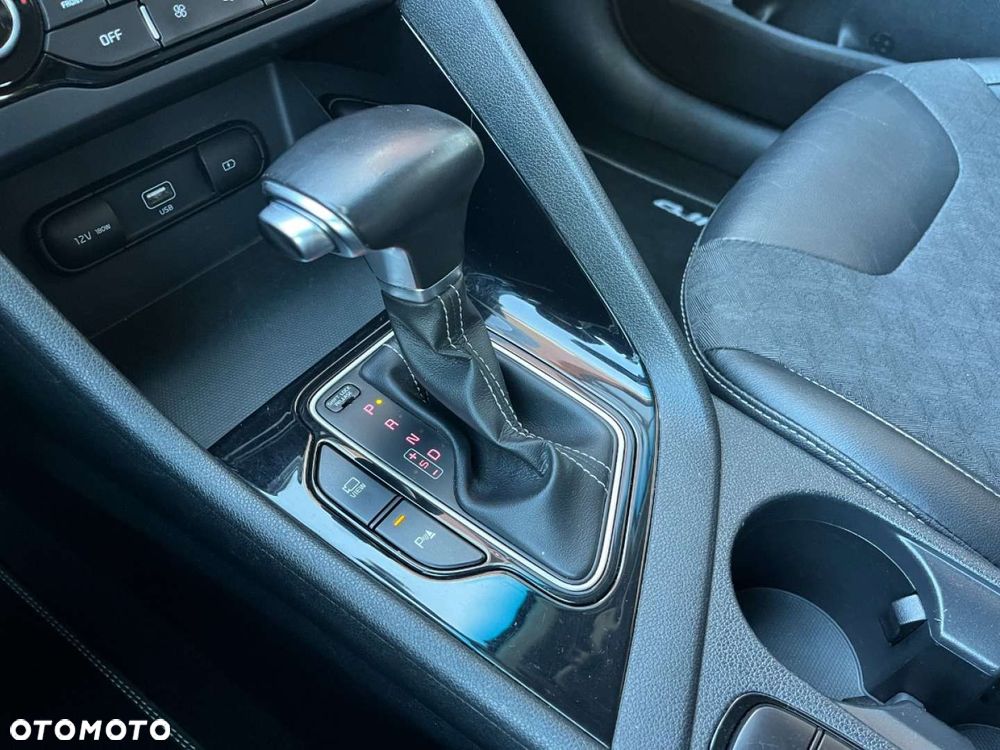 Kia Niro 1.6 GDI Hybrid L - 18