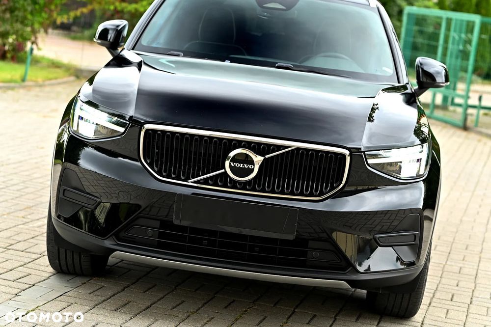 Volvo XC 40 B3 B DKG Ultra Black Edition - 5
