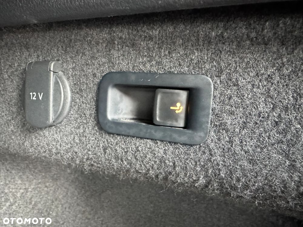 Volkswagen Passat Alltrack 2.0 TDI SCR 4Motion DSG - 28