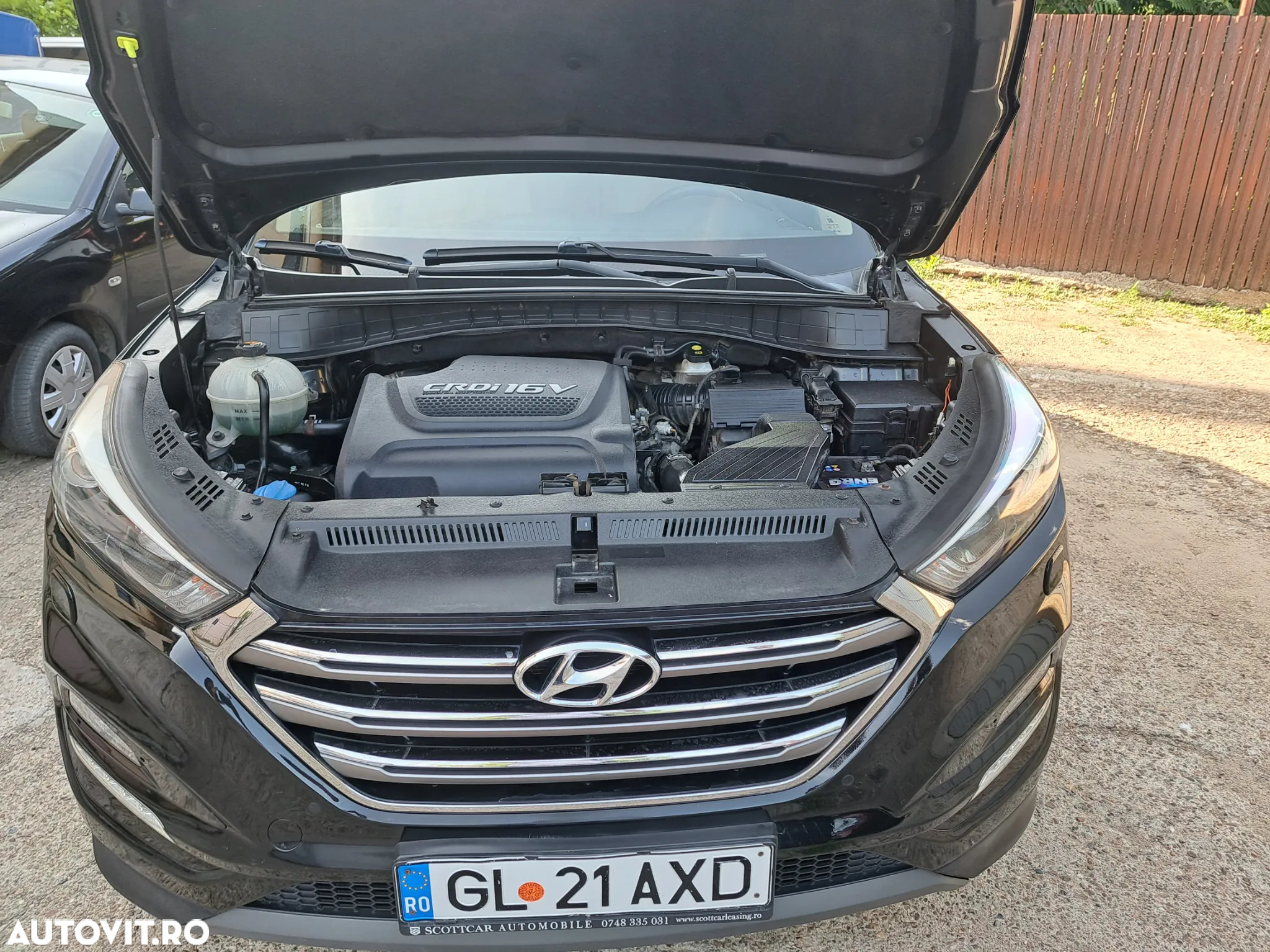Hyundai Tucson 2.0 CRDI 4WD 6AT Luxury+ - 28