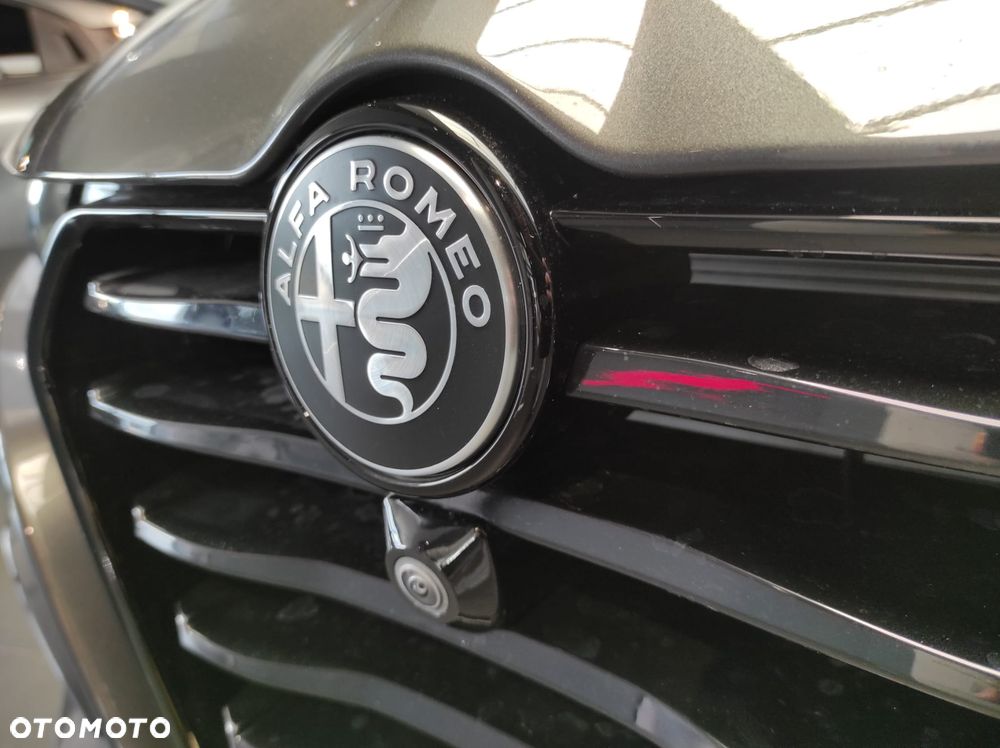 Alfa Romeo Tonale 1.5 T4 GSE mHEV Veloce DCT - 13