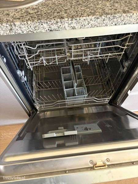 Arrendamento T1 no Coração do Porto - Grande imagem: 4/12