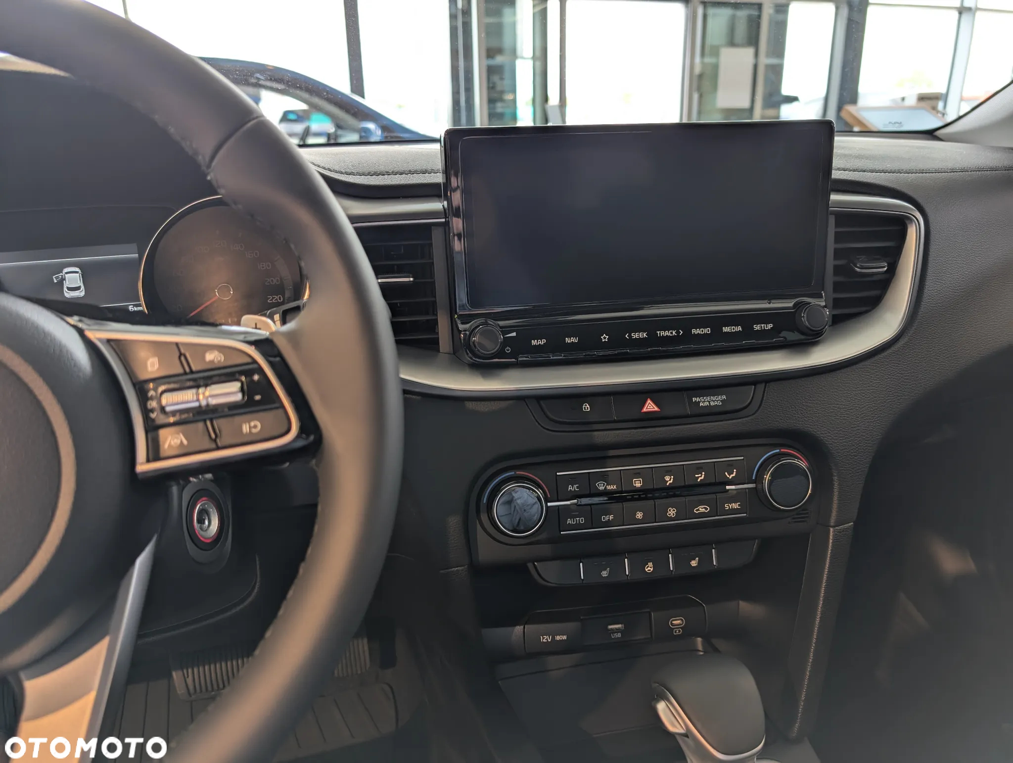 Kia XCeed 1.5 T-GDI M DCT - 13