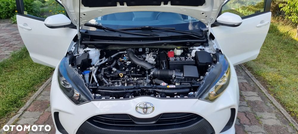 Toyota Yaris - 10