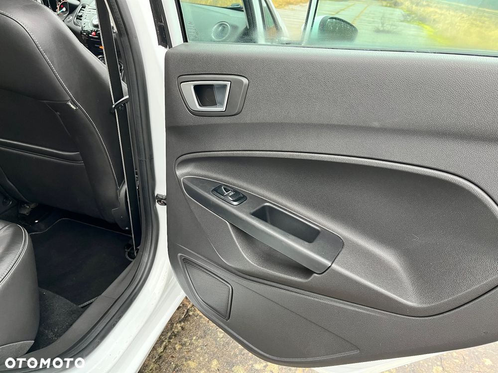 Ford Fiesta 1.6 TDCi Titanium - 20