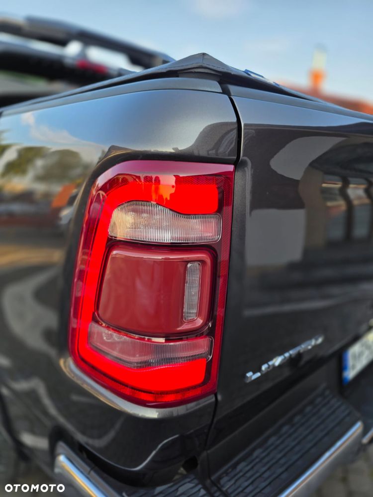 RAM 1500 Crew Cab Shortbed Limited - 8