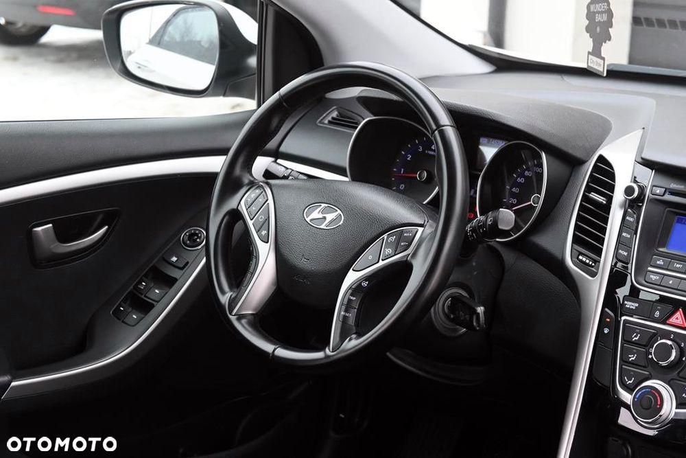 Hyundai i30 1.4 Fifa World Cup Edition - 33
