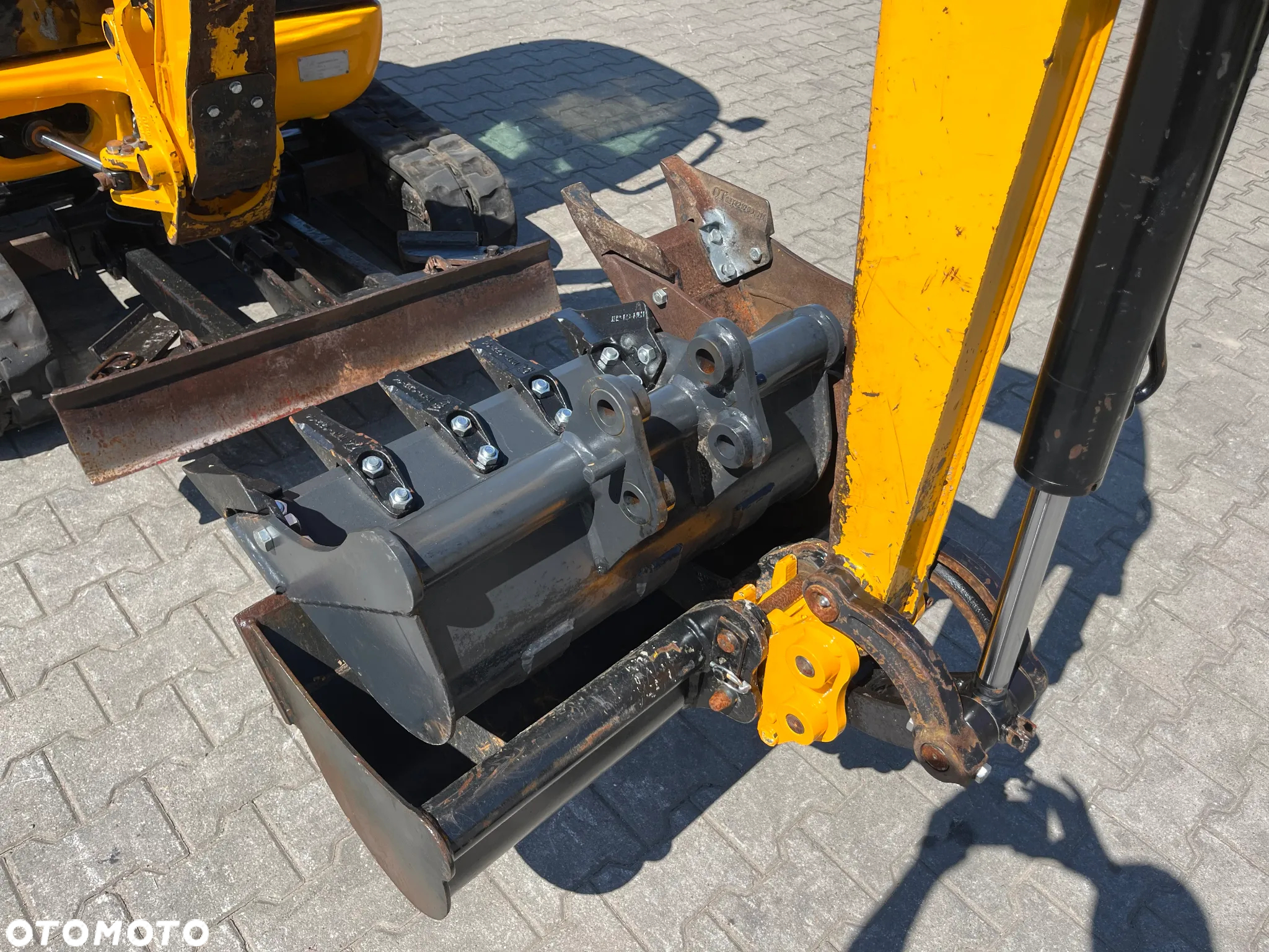JCB 8018 CTS - 10