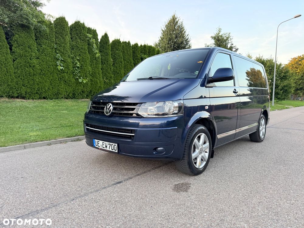 Volkswagen Multivan - 31