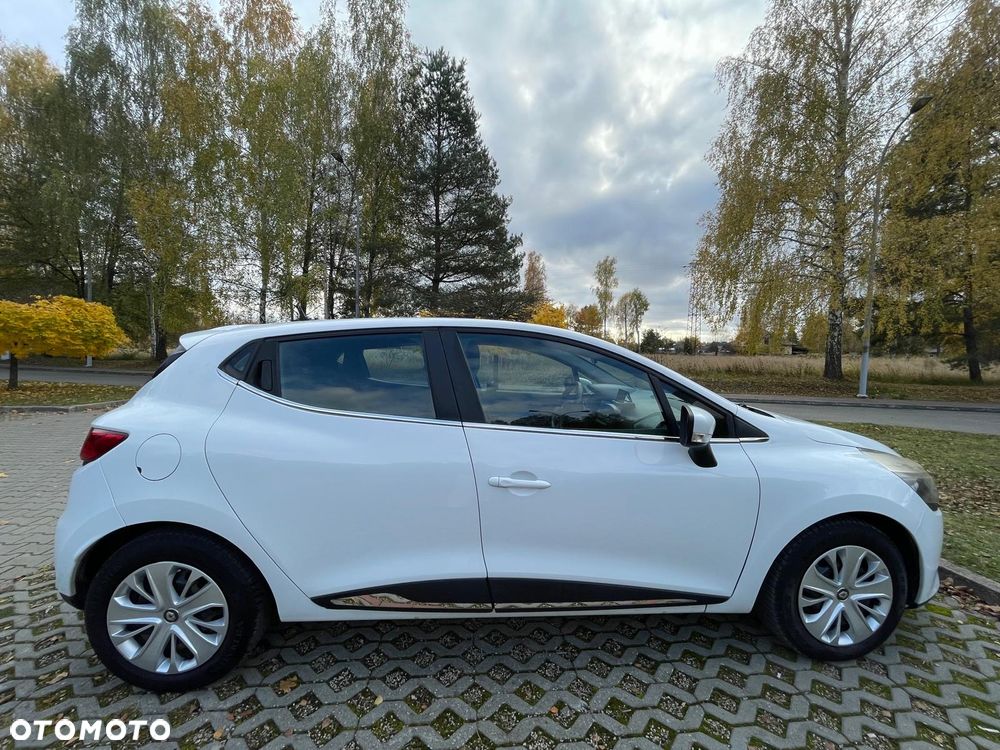 Renault Clio - 10