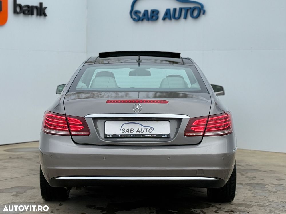 Mercedes-Benz E - 18