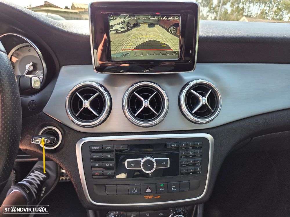 Mercedes-Benz GLA 200 (CDI) d 7G-DCT AMG Line - 11