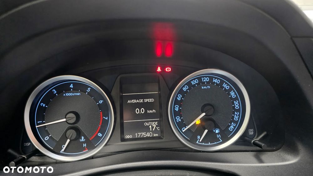 Toyota Auris 1.6 Prestige - 20