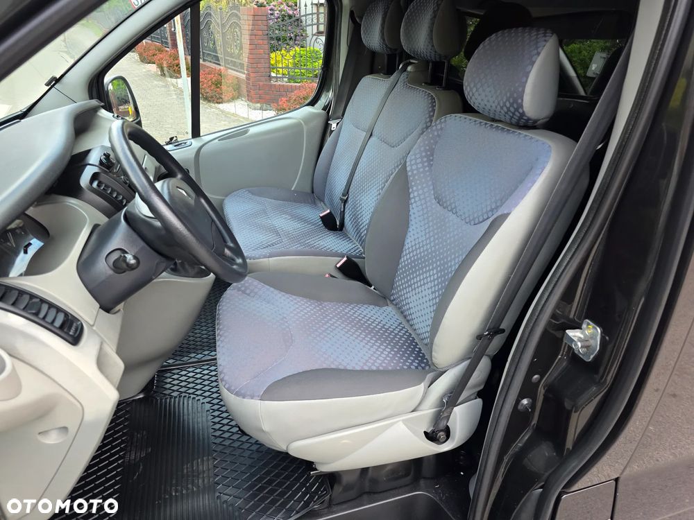 Renault Trafic - 17