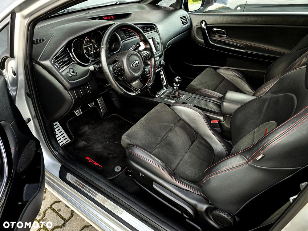 Kia Ceed 1.6 T-GDI GT - 29