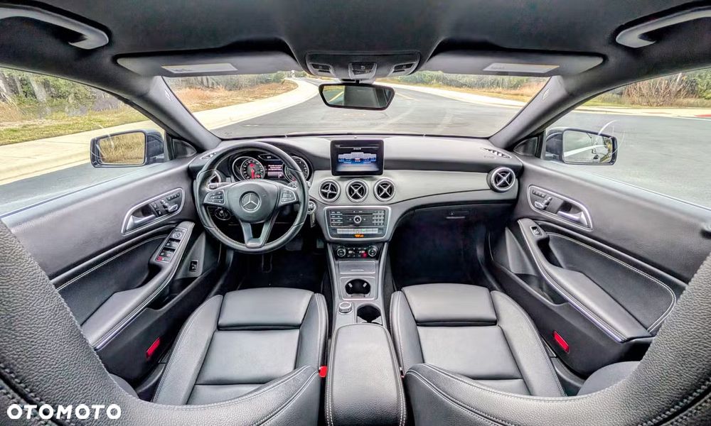 Mercedes-Benz CLA 250 4Matic 7G-DCT - 8