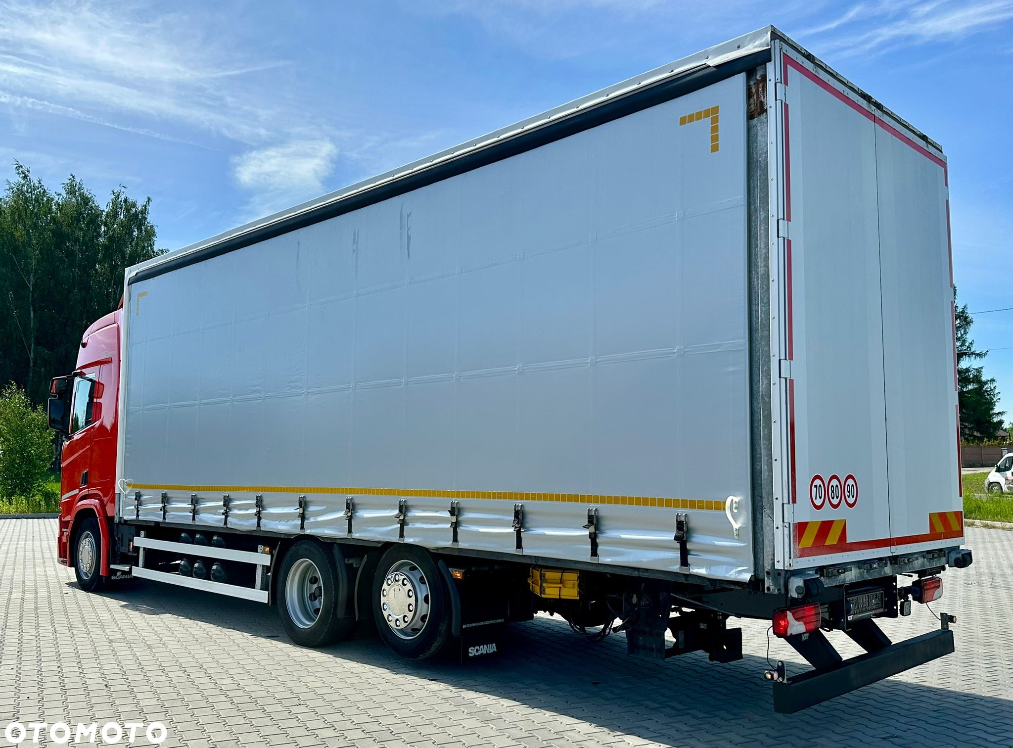 Scania R410 / FIRANKA / 21 EUROPALET / 8.5 M DŁUGOŚCI / 6x2 / PODWIESZANA I SKRĘTNA OŚ / AUTOMAT / SYPIALKA / 12.2020 ROK - 3