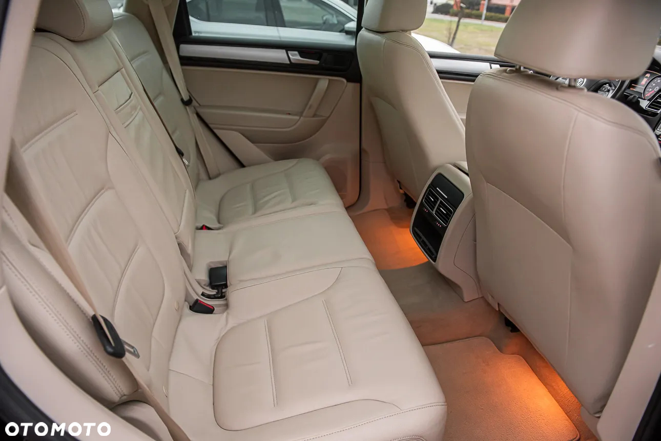 Volkswagen Touareg 3.0 V6 TDI BMT R-Style - 18