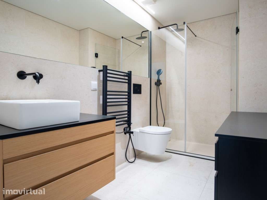 Apartamento no Centro de Moscavide para arrendamento, com dois luga... - Grande imagem: 2/24