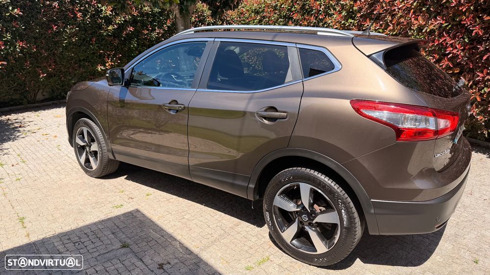 Nissan Qashqai 1.6 dCi N-Connecta - 4