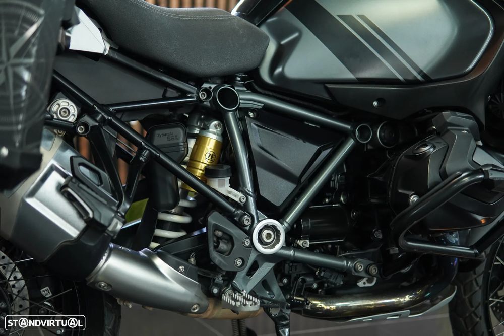 BMW R 1250 GS Adventure TRIPLE BLACK 4 Packs - 58
