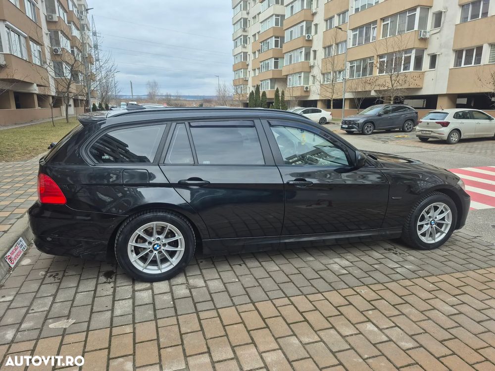 BMW Seria 3 318d Aut. Modern Line - 2