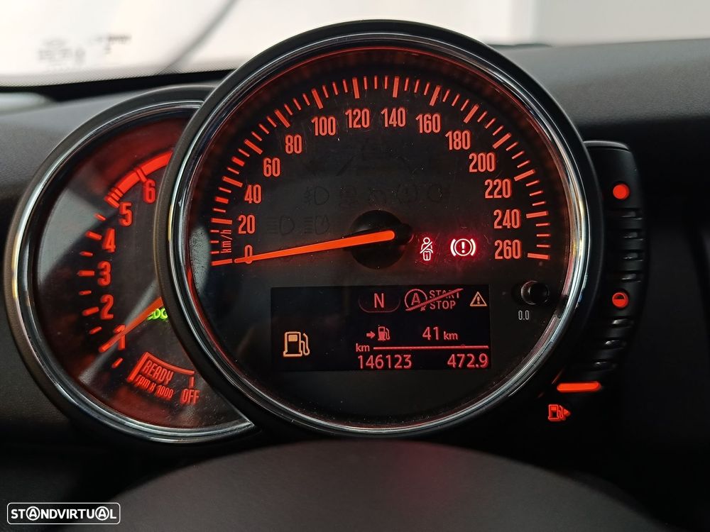 MINI 5 Portas One D - 19