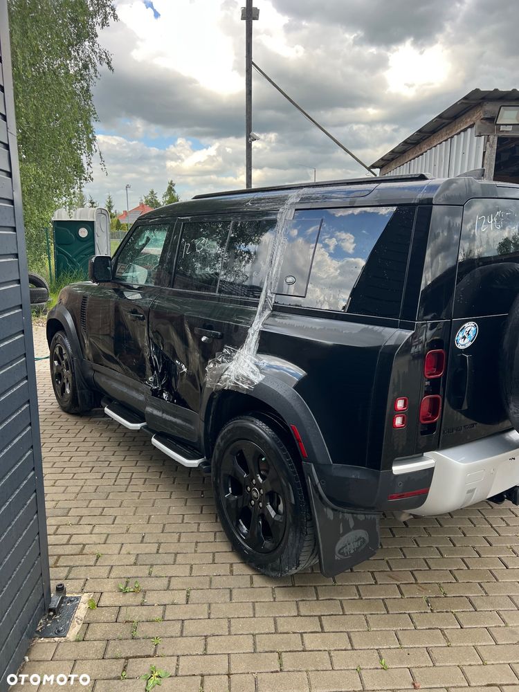 Land Rover Defender 110 P300 - 10