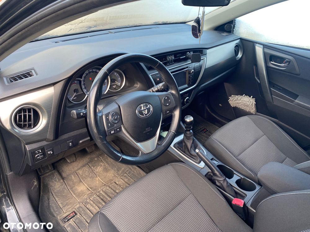 Toyota Auris 1.33 VVT-i Premium - 4