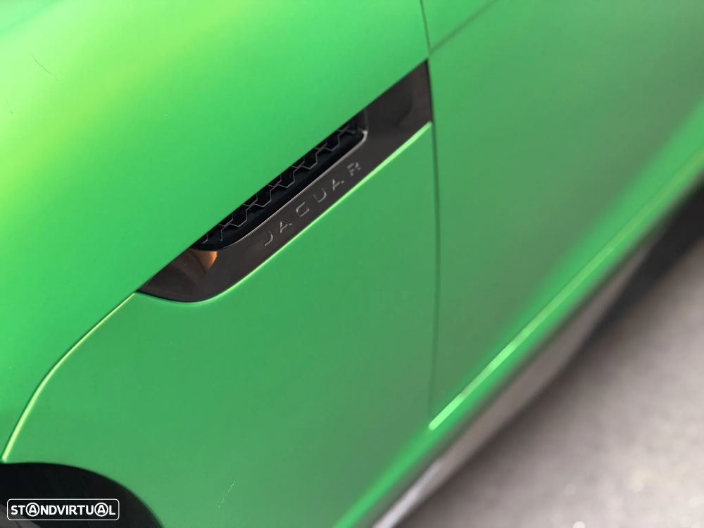 Jaguar F-Type - 24