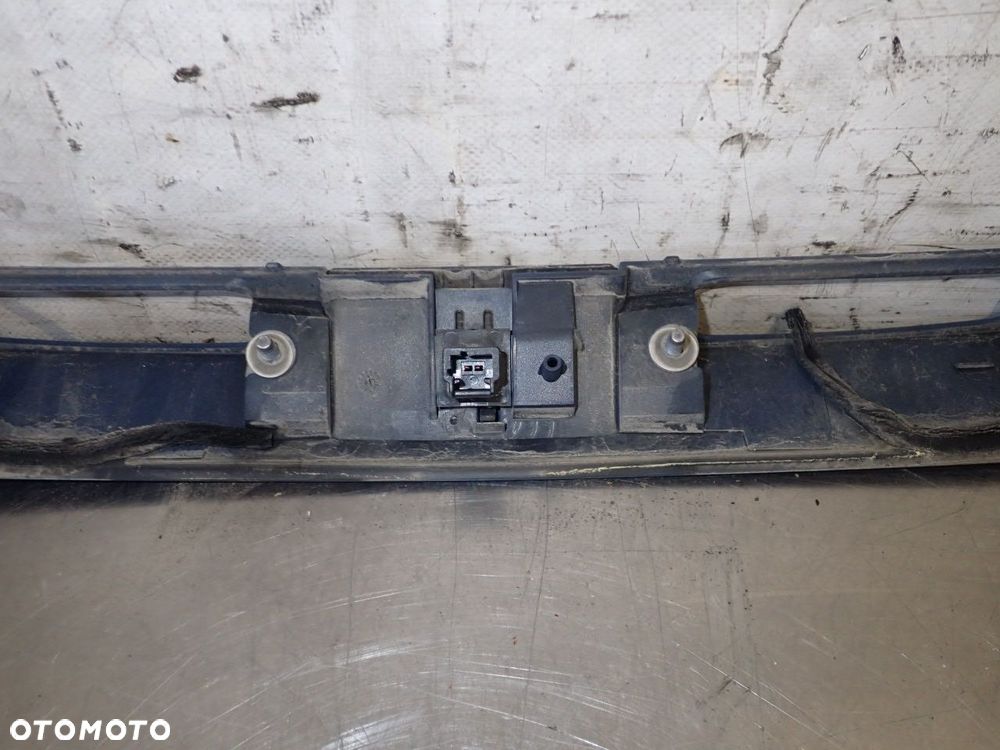 BLENDA KLAPY BAGAŻNIKA PEUGEOT 207 1.4 - 7