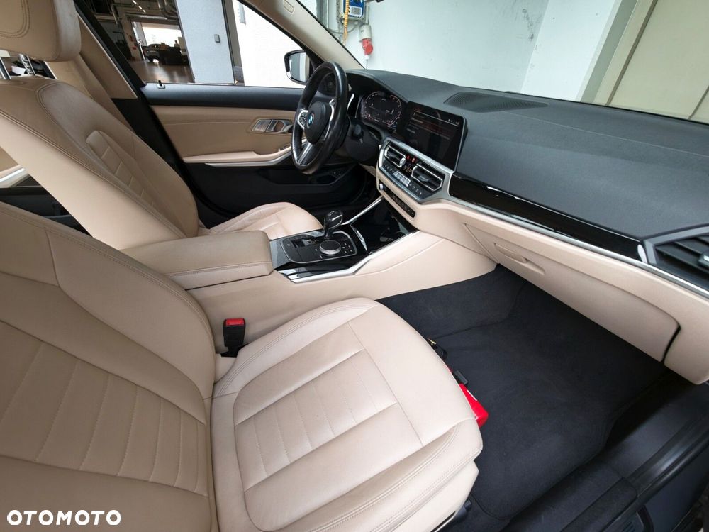 BMW Seria 3 - 16