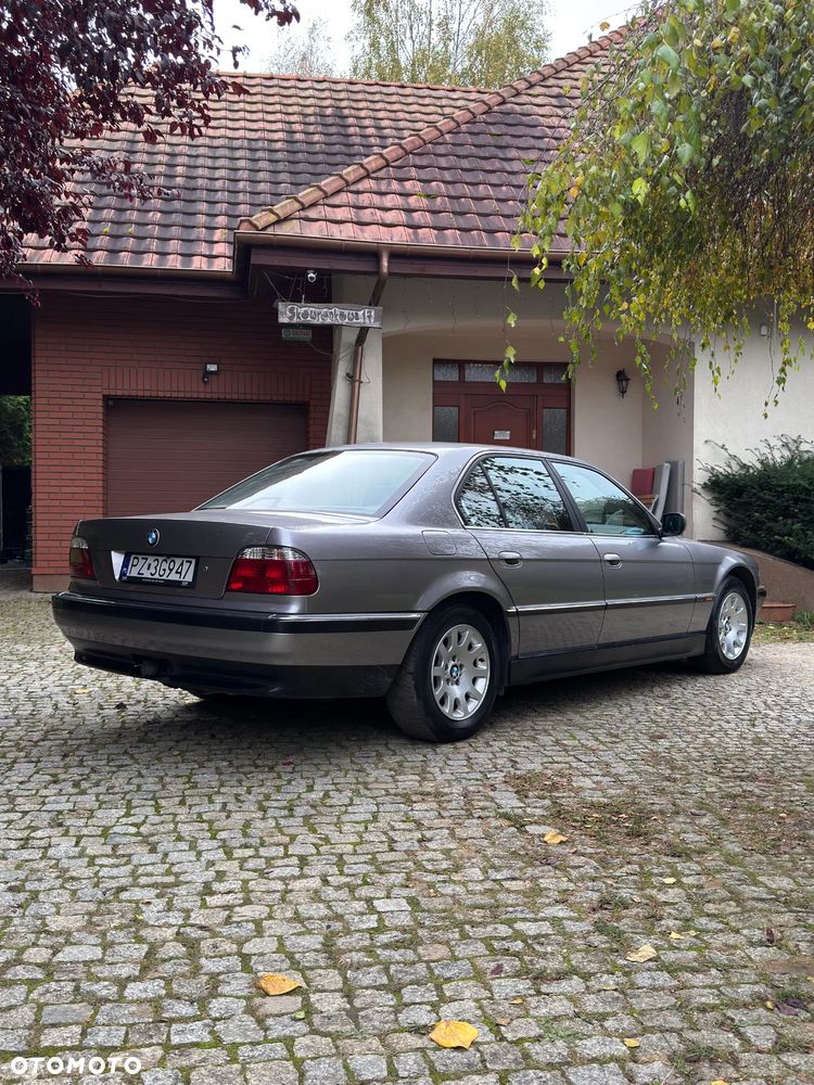 BMW Seria 7 730d - 5